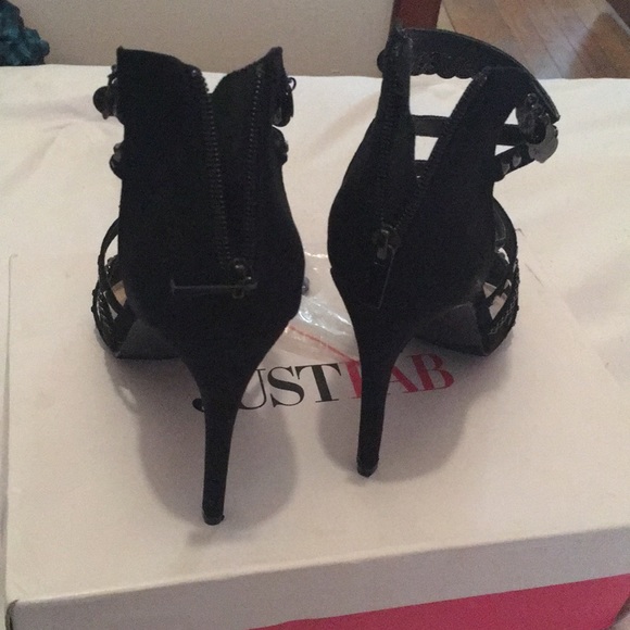 Studded heels new with box - Picture 3 of 3